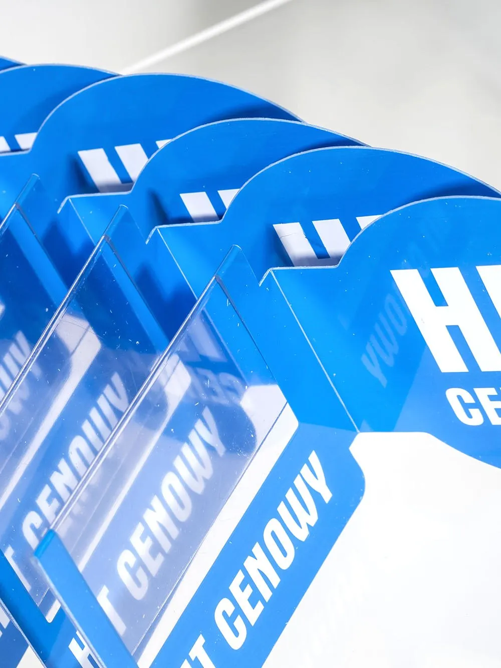 Cenówki, stopery i wobblery z plexi z nadrukiem
